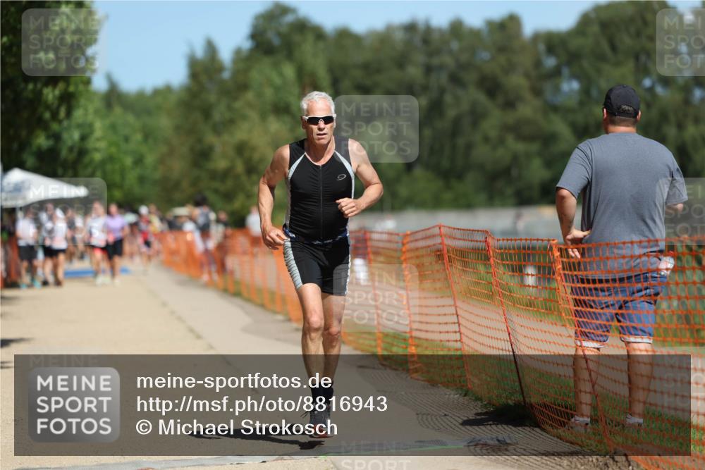 07.09.2025 - 19. Norderstedt Triathlon Michael Strokosch http://msf.ph/oto/8816943 07.09.2025 12:57:45 Laufen 139, 813 meine-sportfotos.de