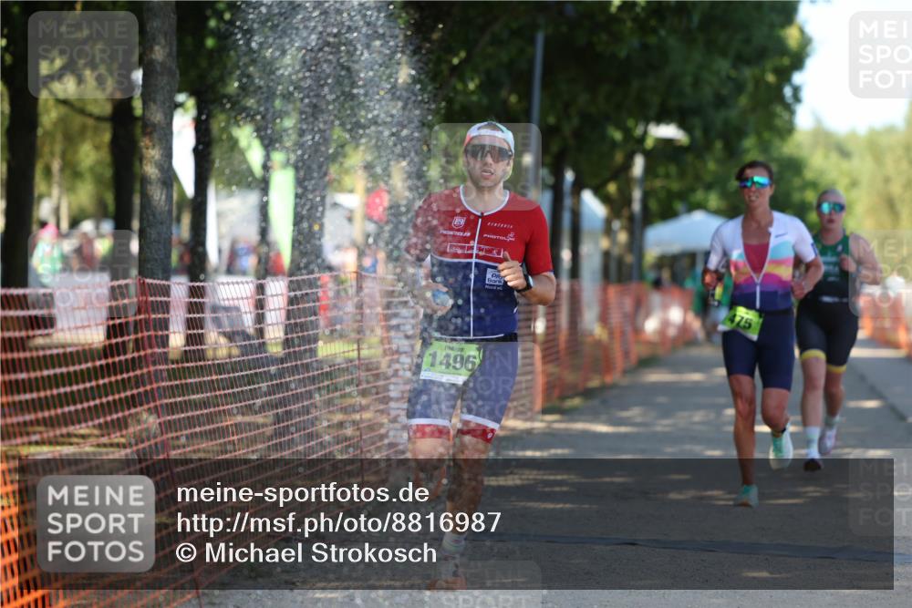 07.09.2025 - 19. Norderstedt Triathlon Michael Strokosch http://msf.ph/oto/8816987 07.09.2025 15:38:11 Laufen 475, 963, 970, 1496, 1504 meine-sportfotos.de