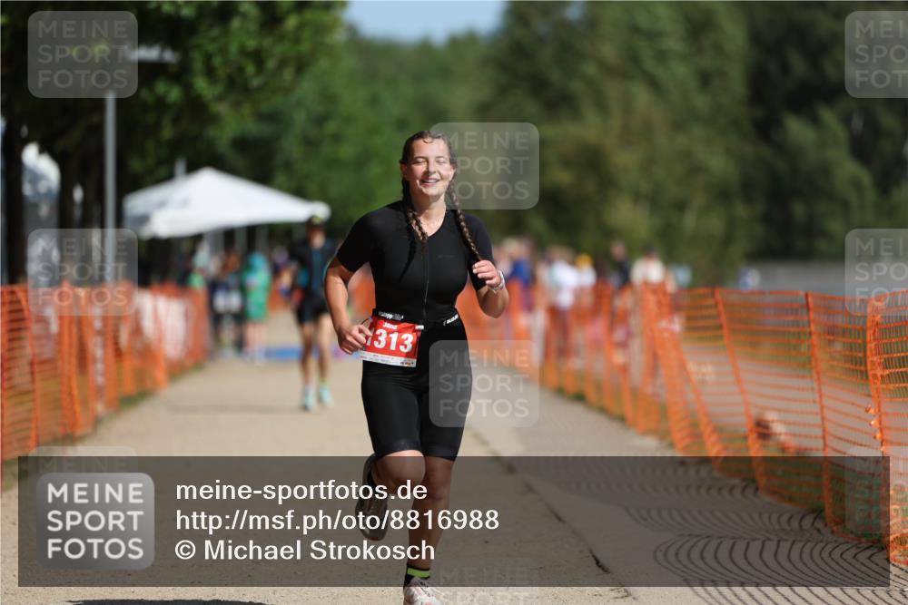 07.09.2025 - 19. Norderstedt Triathlon Michael Strokosch http://msf.ph/oto/8816988 07.09.2025 11:47:37 Laufen 1218, 1313 meine-sportfotos.de