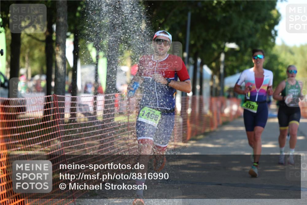 07.09.2025 - 19. Norderstedt Triathlon Michael Strokosch http://msf.ph/oto/8816990 07.09.2025 15:38:11 Laufen 475, 963, 970, 1496, 1504 meine-sportfotos.de