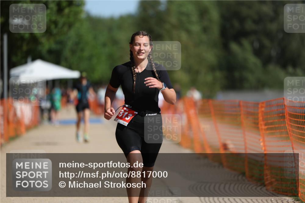 07.09.2025 - 19. Norderstedt Triathlon Michael Strokosch http://msf.ph/oto/8817000 07.09.2025 11:47:38 Laufen 1218, 1313 meine-sportfotos.de