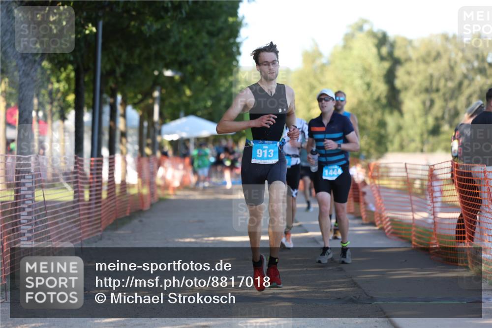 07.09.2025 - 19. Norderstedt Triathlon Michael Strokosch http://msf.ph/oto/8817018 07.09.2025 16:35:45 Laufen 376, 913, 924, 946, 1053, 1444 meine-sportfotos.de