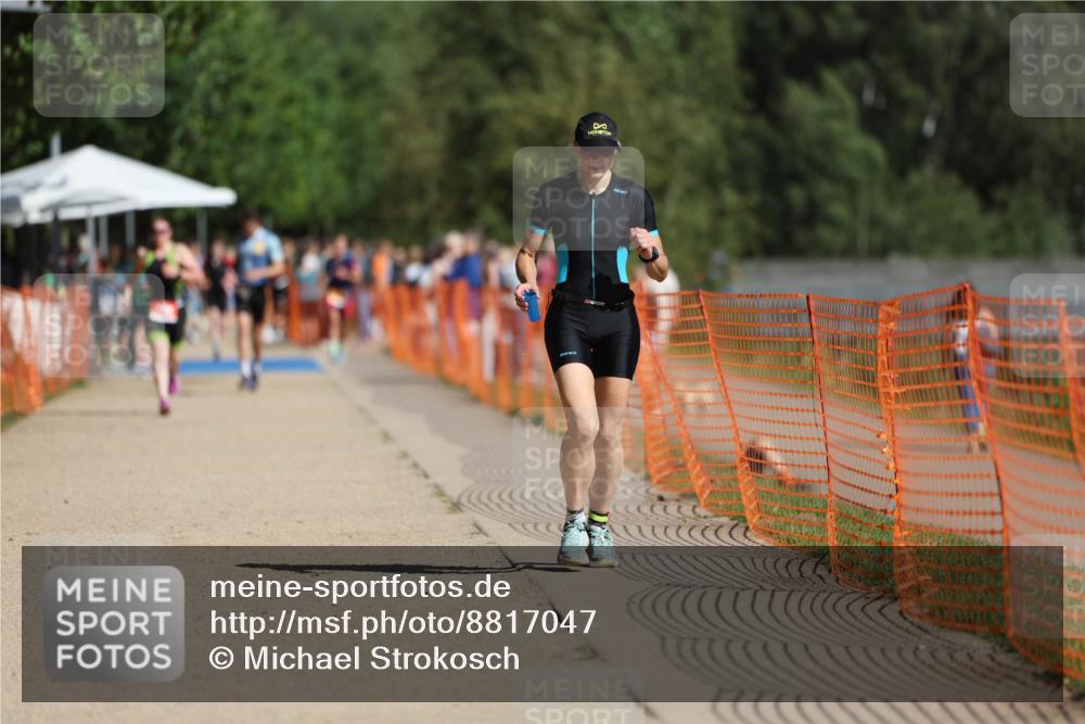 07.09.2025 - 19. Norderstedt Triathlon Michael Strokosch http://msf.ph/oto/8817047 07.09.2025 11:47:44 Laufen 1301 meine-sportfotos.de