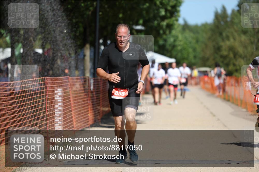 07.09.2025 - 19. Norderstedt Triathlon Michael Strokosch http://msf.ph/oto/8817050 07.09.2025 12:58:01 Laufen 176, 713, 835 meine-sportfotos.de