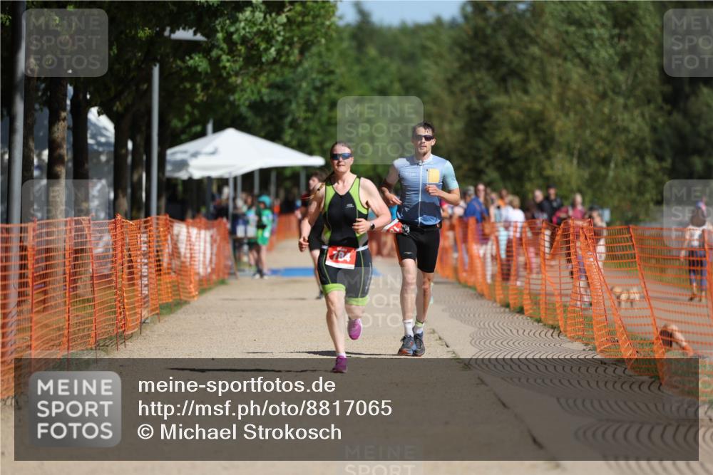 07.09.2025 - 19. Norderstedt Triathlon Michael Strokosch http://msf.ph/oto/8817065 07.09.2025 11:47:52 Laufen 185, 784, 1301 meine-sportfotos.de