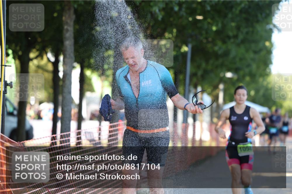 07.09.2025 - 19. Norderstedt Triathlon Michael Strokosch http://msf.ph/oto/8817104 07.09.2025 16:36:09 Laufen 932, 1058, 1589, 1628 meine-sportfotos.de