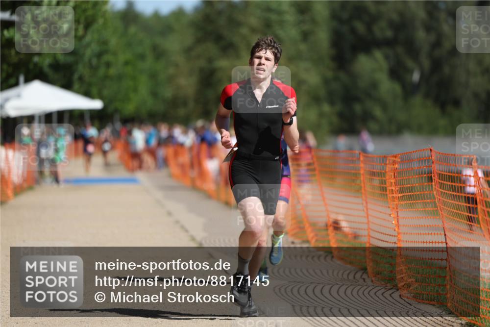 07.09.2025 - 19. Norderstedt Triathlon Michael Strokosch http://msf.ph/oto/8817145 07.09.2025 11:48:00 Laufen 185, 784, 1177, 1199 meine-sportfotos.de
