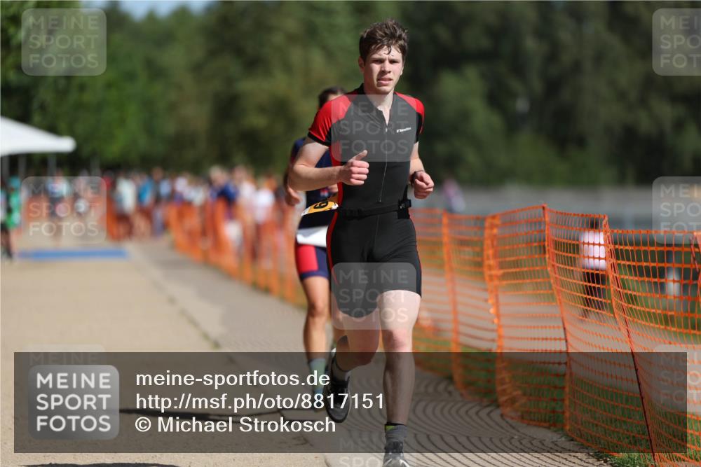 07.09.2025 - 19. Norderstedt Triathlon Michael Strokosch http://msf.ph/oto/8817151 07.09.2025 11:48:00 Laufen 185, 784, 1177, 1199 meine-sportfotos.de