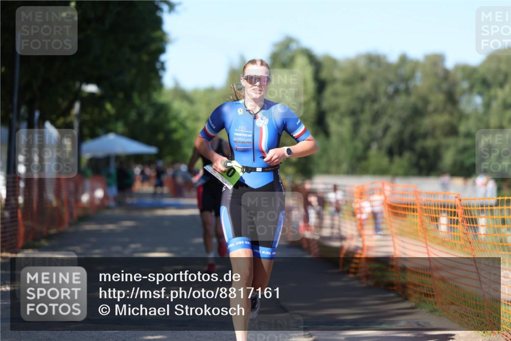 07.09.2025 - 19. Norderstedt Triathlon Michael Strokosch http://msf.ph/oto/8817161 07.09.2025 15:38:31 Laufen 377, 473, 480 meine-sportfotos.de