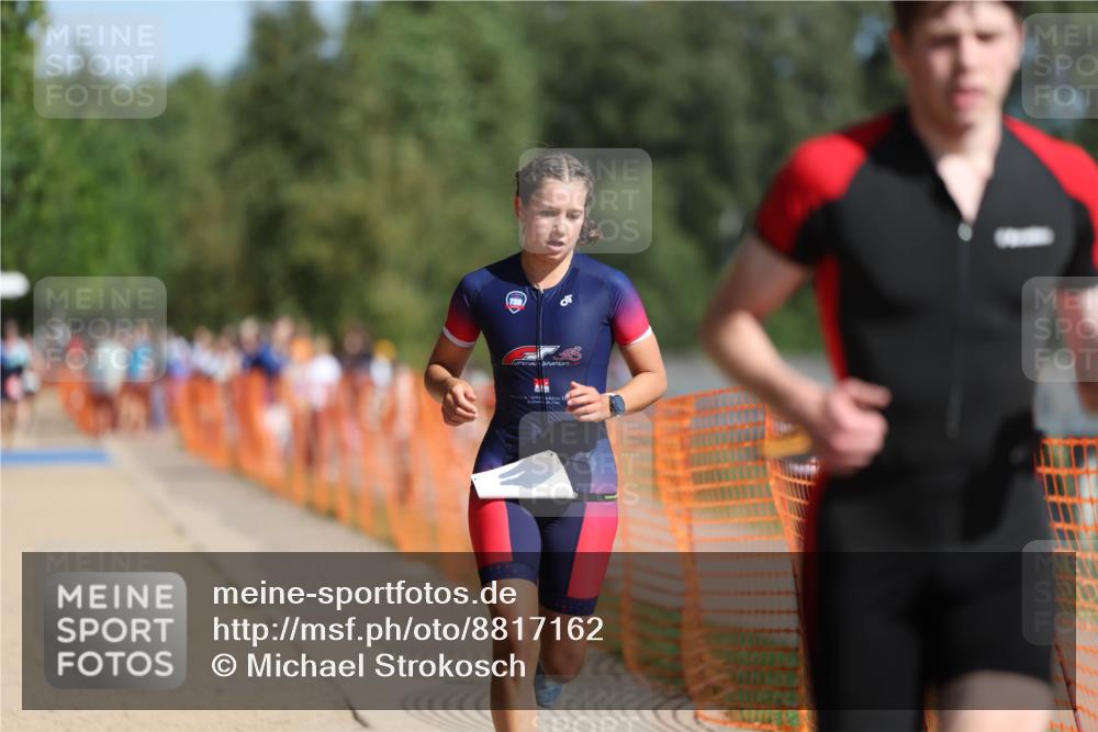 07.09.2025 - 19. Norderstedt Triathlon Michael Strokosch http://msf.ph/oto/8817162 07.09.2025 11:48:02 Laufen 784, 1177, 1199 meine-sportfotos.de