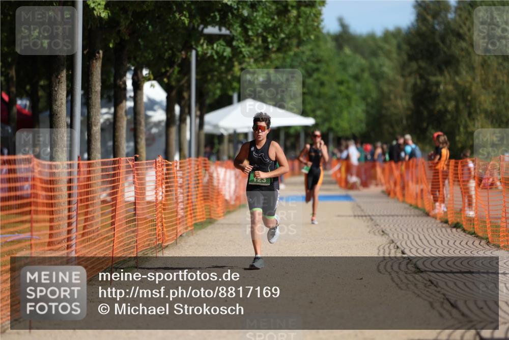 07.09.2025 - 19. Norderstedt Triathlon Michael Strokosch http://msf.ph/oto/8817169 07.09.2025 10:48:11 Laufen 123, 132, 1115 meine-sportfotos.de