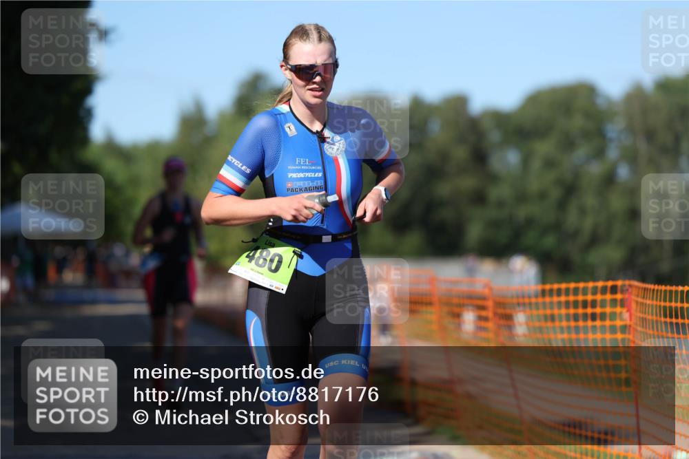 07.09.2025 - 19. Norderstedt Triathlon Michael Strokosch http://msf.ph/oto/8817176 07.09.2025 15:38:32 Laufen 377, 473, 480 meine-sportfotos.de