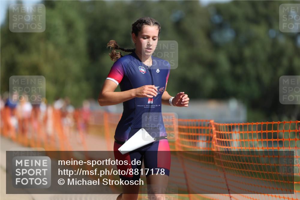 07.09.2025 - 19. Norderstedt Triathlon Michael Strokosch http://msf.ph/oto/8817178 07.09.2025 11:48:03 Laufen 1177, 1199 meine-sportfotos.de