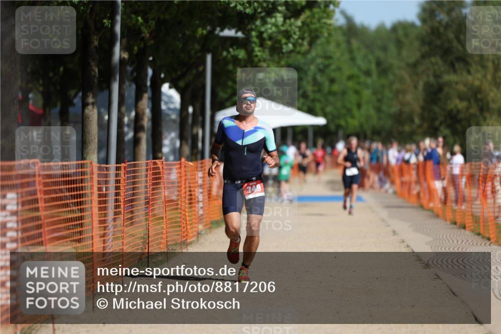 07.09.2025 - 19. Norderstedt Triathlon Michael Strokosch http://msf.ph/oto/8817206 07.09.2025 11:48:21 Laufen 749 meine-sportfotos.de