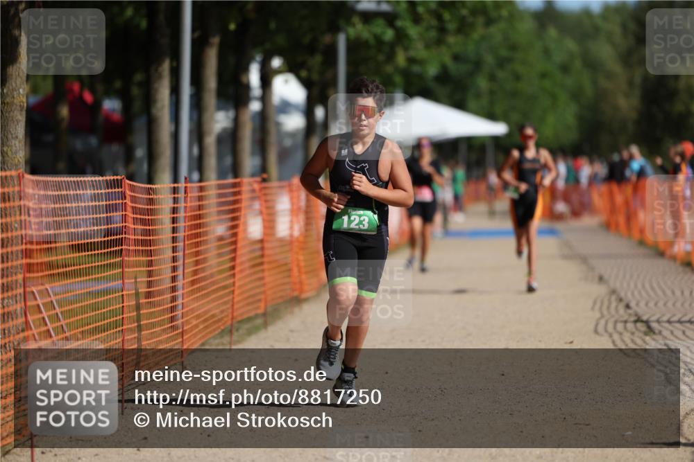 07.09.2025 - 19. Norderstedt Triathlon Michael Strokosch http://msf.ph/oto/8817250 07.09.2025 10:48:13 Laufen 91, 123, 132, 1115 meine-sportfotos.de