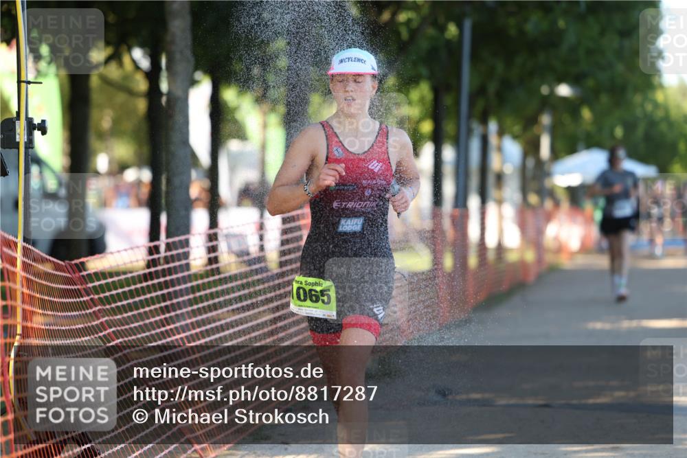 07.09.2025 - 19. Norderstedt Triathlon Michael Strokosch http://msf.ph/oto/8817287 07.09.2025 16:36:55 Laufen 530, 937, 1065, 1424 meine-sportfotos.de