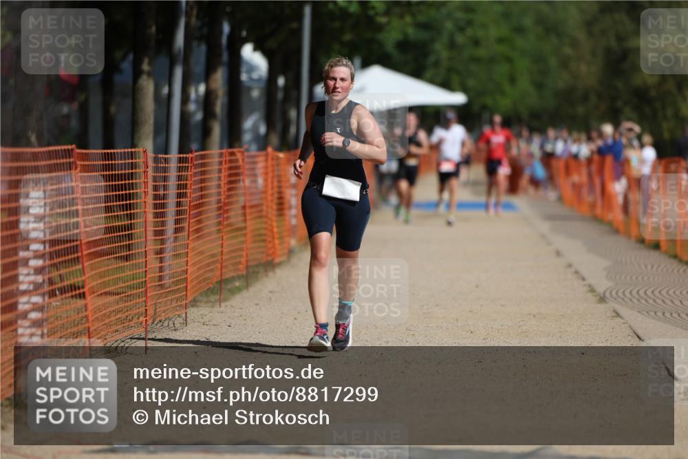 07.09.2025 - 19. Norderstedt Triathlon Michael Strokosch http://msf.ph/oto/8817299 07.09.2025 11:48:33 Laufen 1341 meine-sportfotos.de