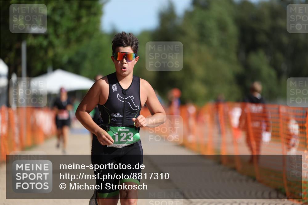 07.09.2025 - 19. Norderstedt Triathlon Michael Strokosch http://msf.ph/oto/8817310 07.09.2025 10:48:15 Laufen 91, 123, 132 meine-sportfotos.de