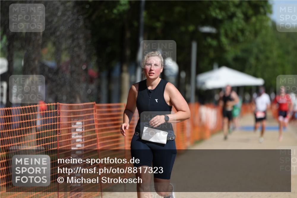 07.09.2025 - 19. Norderstedt Triathlon Michael Strokosch http://msf.ph/oto/8817323 07.09.2025 11:48:36 Laufen 1341 meine-sportfotos.de