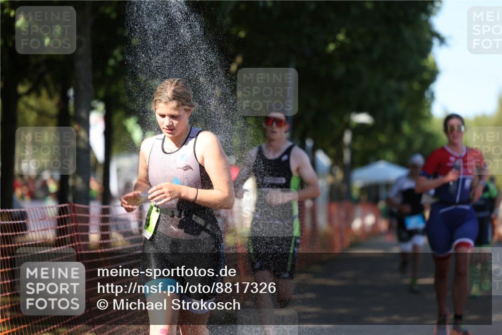 07.09.2025 - 19. Norderstedt Triathlon Michael Strokosch http://msf.ph/oto/8817326 07.09.2025 15:39:10 Laufen 449, 1480, 1498 meine-sportfotos.de