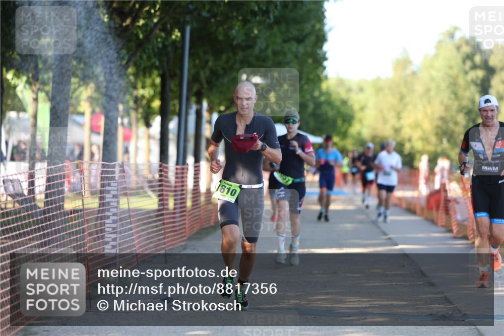 07.09.2025 - 19. Norderstedt Triathlon Michael Strokosch http://msf.ph/oto/8817356 07.09.2025 16:37:13 Laufen 402, 414, 1051, 1417, 1610 meine-sportfotos.de
