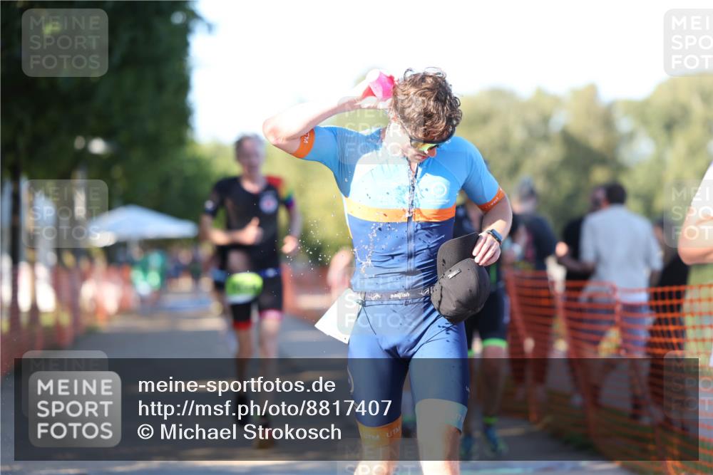 07.09.2025 - 19. Norderstedt Triathlon Michael Strokosch http://msf.ph/oto/8817407 07.09.2025 16:37:23 Laufen 425, 931, 936, 1095, 1556 meine-sportfotos.de