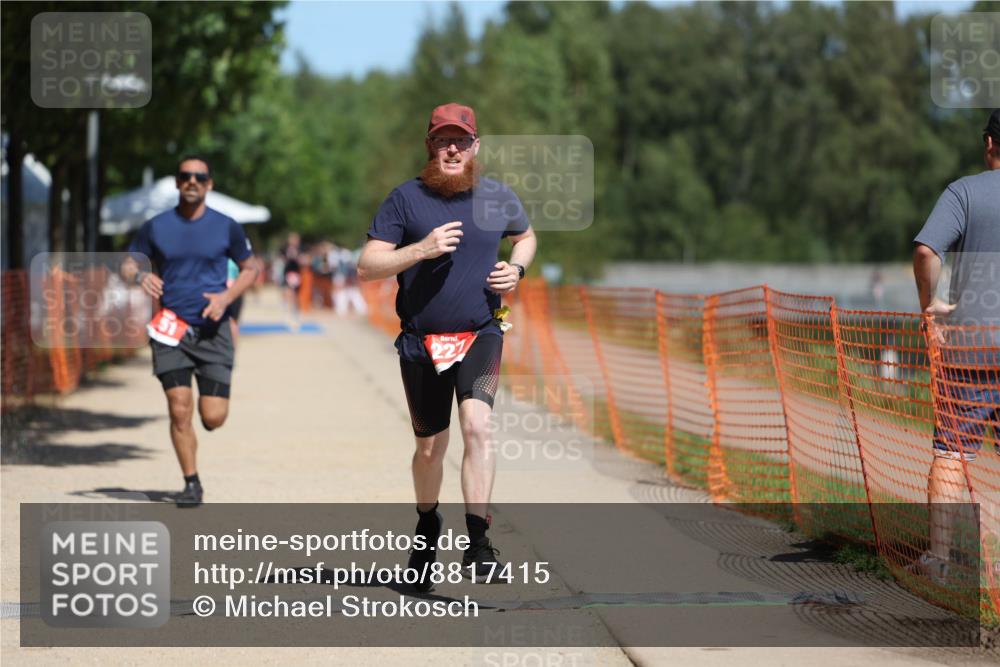 07.09.2025 - 19. Norderstedt Triathlon Michael Strokosch http://msf.ph/oto/8817415 07.09.2025 12:58:23 Laufen 227, 251 meine-sportfotos.de