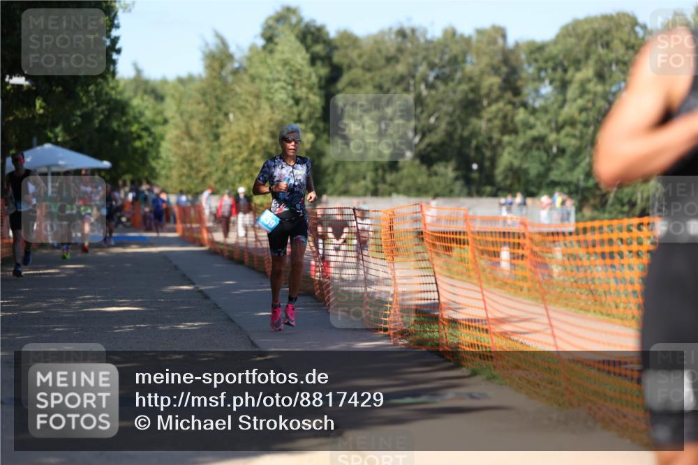07.09.2025 - 19. Norderstedt Triathlon Michael Strokosch http://msf.ph/oto/8817429 07.09.2025 15:39:20 Laufen 469, 1439 meine-sportfotos.de