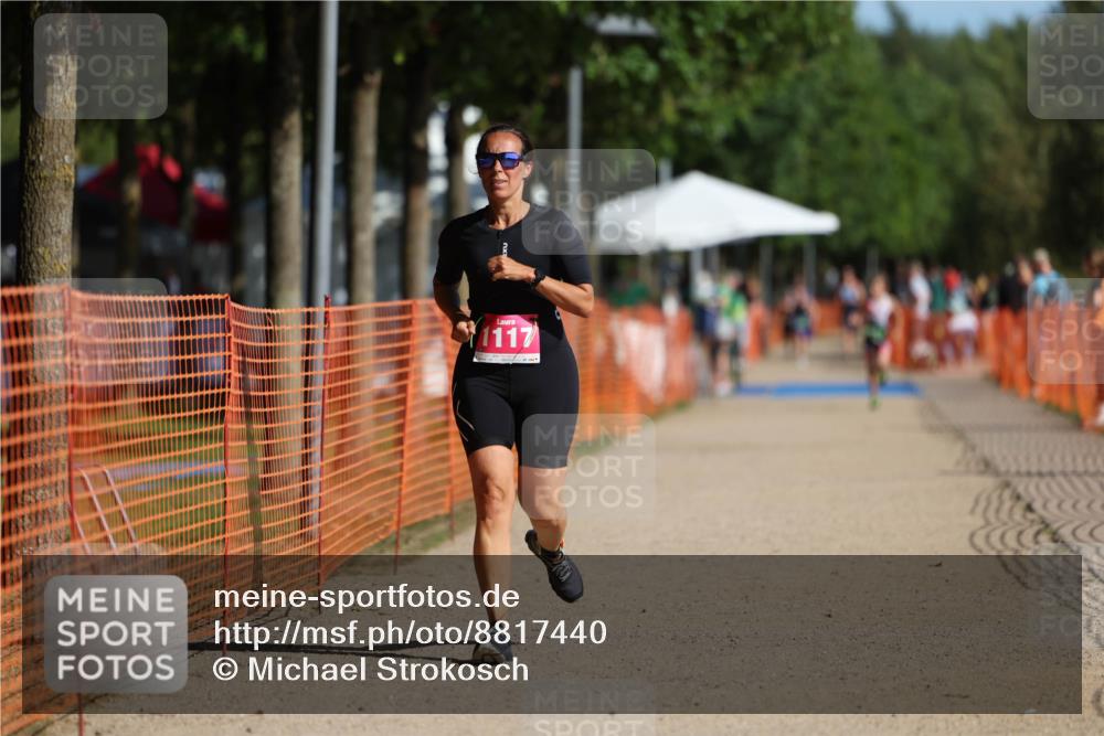 07.09.2025 - 19. Norderstedt Triathlon Michael Strokosch http://msf.ph/oto/8817440 07.09.2025 10:48:23 Laufen 91, 1117 meine-sportfotos.de