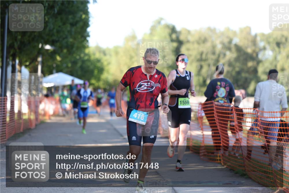 07.09.2025 - 19. Norderstedt Triathlon Michael Strokosch http://msf.ph/oto/8817448 07.09.2025 16:37:44 Laufen 418, 947, 1068, 1559, 1563 meine-sportfotos.de