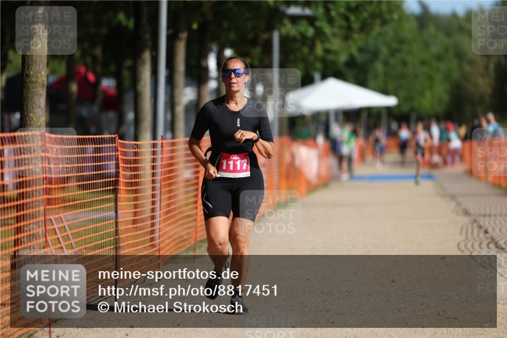 07.09.2025 - 19. Norderstedt Triathlon Michael Strokosch http://msf.ph/oto/8817451 07.09.2025 10:48:23 Laufen 91, 1117 meine-sportfotos.de