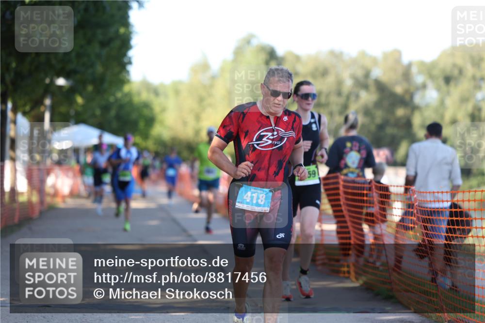 07.09.2025 - 19. Norderstedt Triathlon Michael Strokosch http://msf.ph/oto/8817456 07.09.2025 16:37:44 Laufen 418, 947, 1068, 1559, 1563 meine-sportfotos.de
