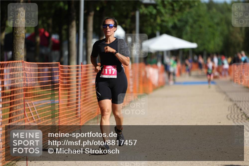 07.09.2025 - 19. Norderstedt Triathlon Michael Strokosch http://msf.ph/oto/8817457 07.09.2025 10:48:23 Laufen 91, 1117 meine-sportfotos.de