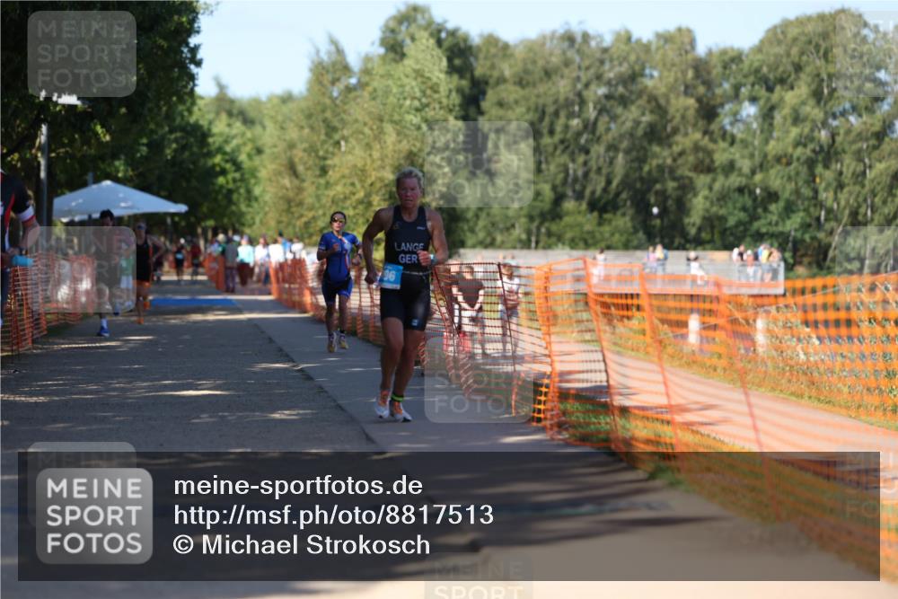 07.09.2025 - 19. Norderstedt Triathlon Michael Strokosch http://msf.ph/oto/8817513 07.09.2025 15:39:31 Laufen 478, 896, 1500 meine-sportfotos.de