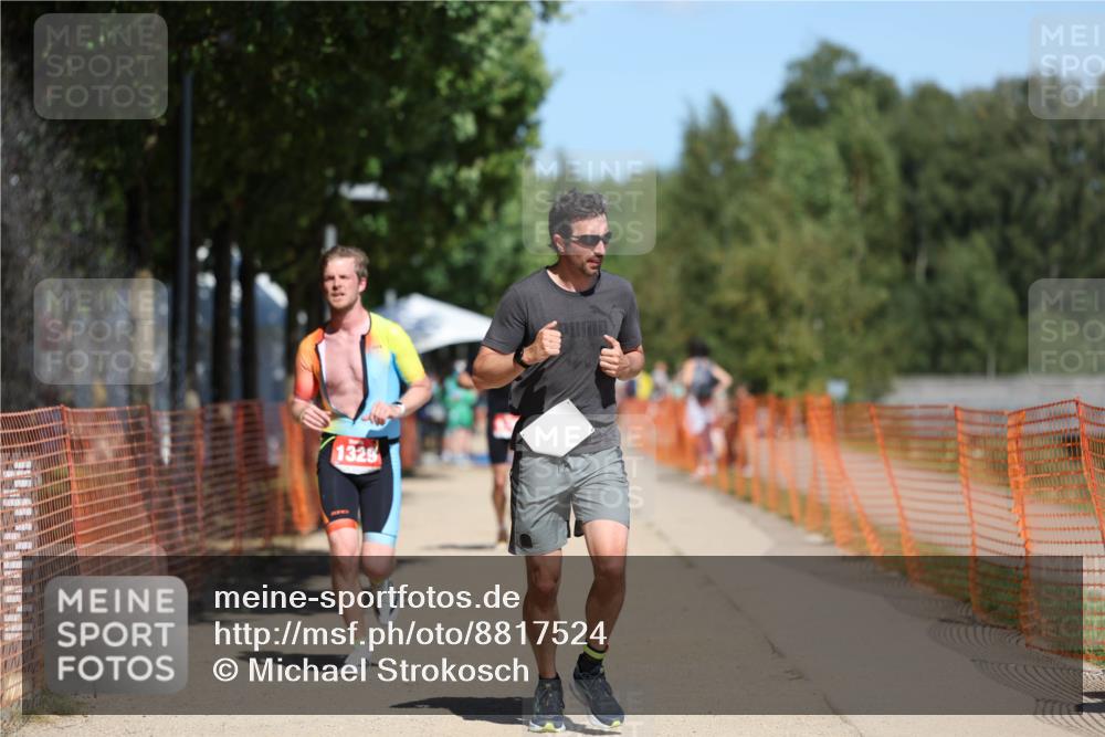 07.09.2025 - 19. Norderstedt Triathlon Michael Strokosch http://msf.ph/oto/8817524 07.09.2025 12:58:33 Laufen 194, 1212, 1290, 1329 meine-sportfotos.de