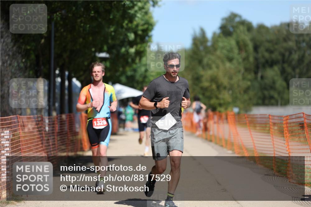07.09.2025 - 19. Norderstedt Triathlon Michael Strokosch http://msf.ph/oto/8817529 07.09.2025 12:58:34 Laufen 194, 1212, 1290, 1329 meine-sportfotos.de