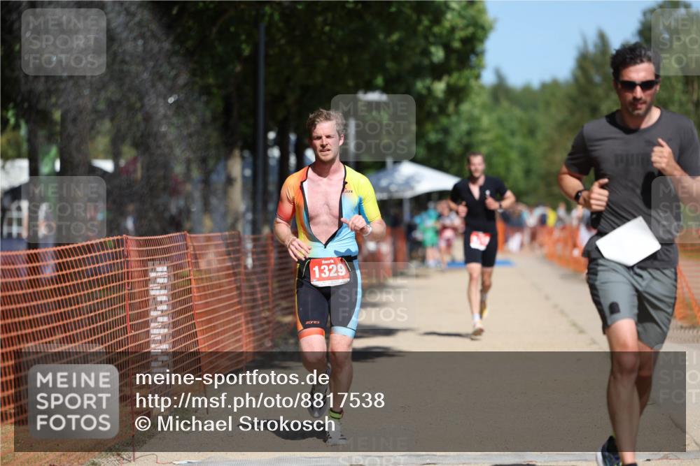 07.09.2025 - 19. Norderstedt Triathlon Michael Strokosch http://msf.ph/oto/8817538 07.09.2025 12:58:35 Laufen 194, 1212, 1290, 1329 meine-sportfotos.de