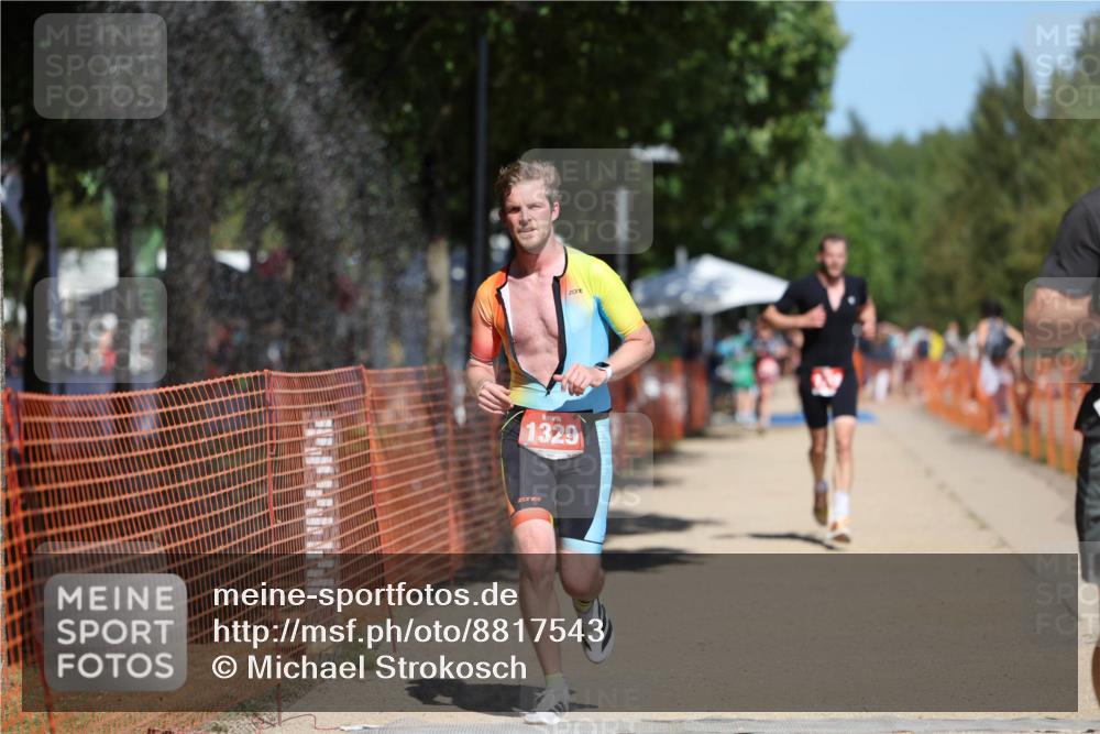 07.09.2025 - 19. Norderstedt Triathlon Michael Strokosch http://msf.ph/oto/8817543 07.09.2025 12:58:35 Laufen 194, 1212, 1290, 1329 meine-sportfotos.de