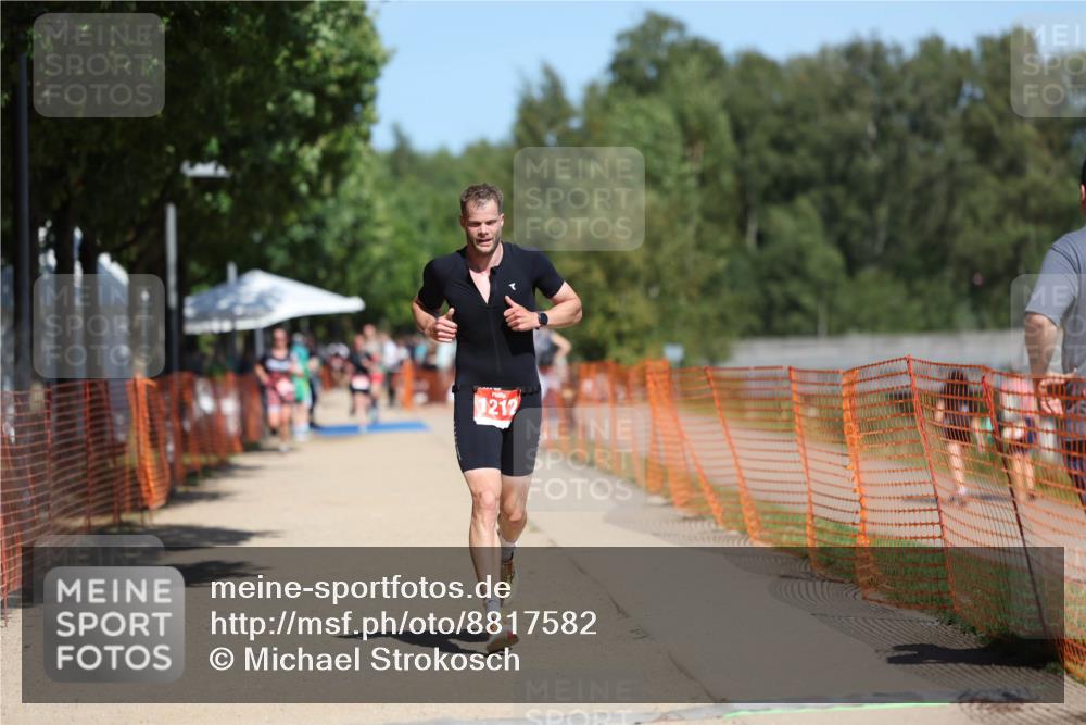 07.09.2025 - 19. Norderstedt Triathlon Michael Strokosch http://msf.ph/oto/8817582 07.09.2025 12:58:37 Laufen 1212, 1290, 1329 meine-sportfotos.de