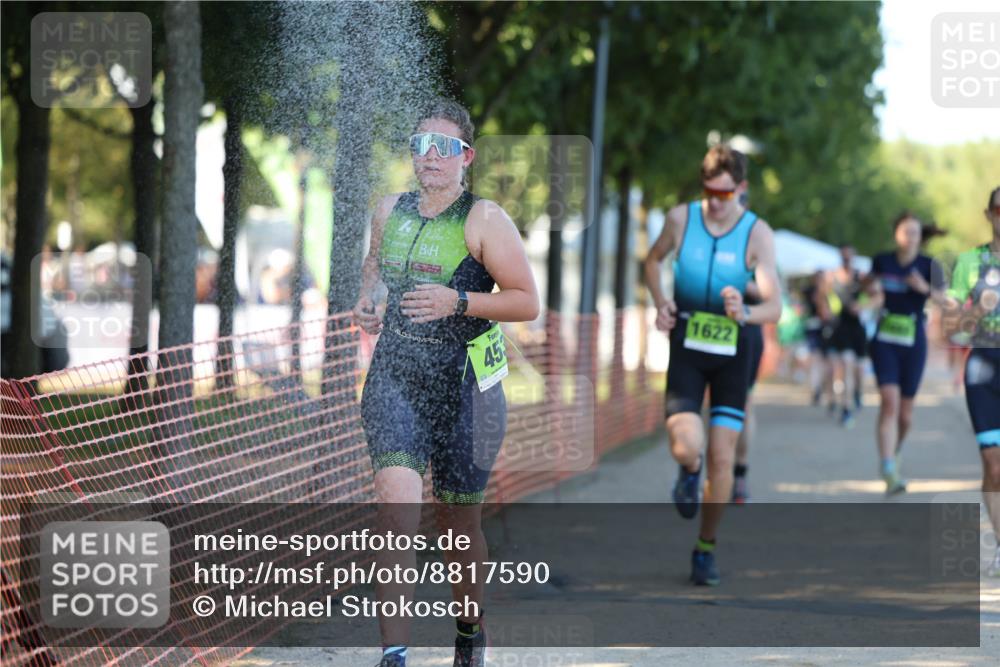07.09.2025 - 19. Norderstedt Triathlon Michael Strokosch http://msf.ph/oto/8817590 07.09.2025 16:38:04 Laufen 453, 923, 1046, 1092, 1470, 1494, 1554 meine-sportfotos.de