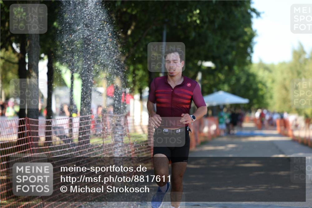 07.09.2025 - 19. Norderstedt Triathlon Michael Strokosch http://msf.ph/oto/8817611 07.09.2025 15:39:40 Laufen 478, 1434 meine-sportfotos.de