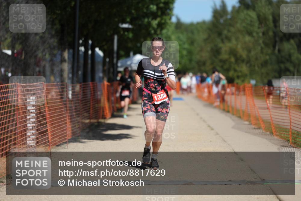 07.09.2025 - 19. Norderstedt Triathlon Michael Strokosch http://msf.ph/oto/8817629 07.09.2025 12:58:49 Laufen 1386 meine-sportfotos.de