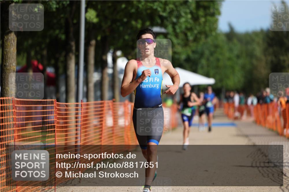 07.09.2025 - 19. Norderstedt Triathlon Michael Strokosch http://msf.ph/oto/8817651 07.09.2025 10:48:43 Laufen 71, 654 meine-sportfotos.de