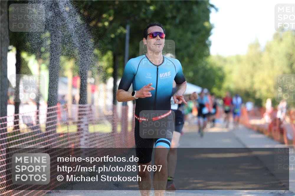 07.09.2025 - 19. Norderstedt Triathlon Michael Strokosch http://msf.ph/oto/8817697 07.09.2025 16:38:37 Laufen 883, 952, 1044, 1625 meine-sportfotos.de
