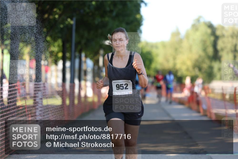 07.09.2025 - 19. Norderstedt Triathlon Michael Strokosch http://msf.ph/oto/8817716 07.09.2025 16:38:39 Laufen 883, 933, 952, 1044, 1625 meine-sportfotos.de