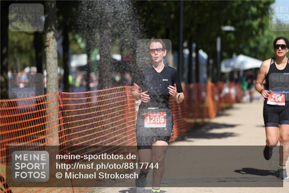 07.09.2025 - 19. Norderstedt Triathlon Michael Strokosch http://msf.ph/oto/8817744 07.09.2025 12:58:58 Laufen 224, 701, 1269 meine-sportfotos.de