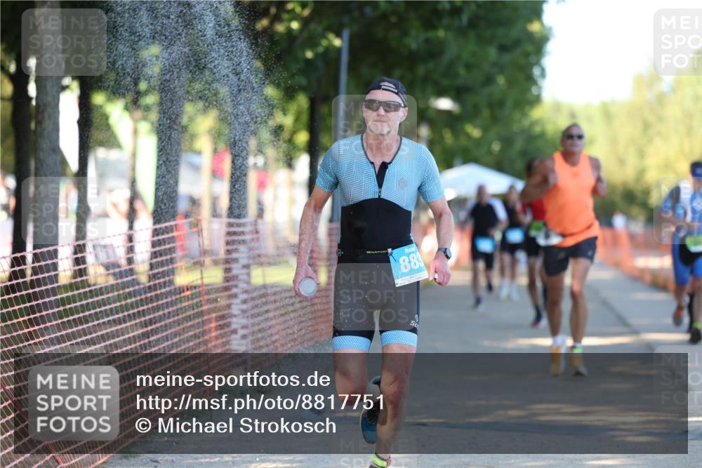 07.09.2025 - 19. Norderstedt Triathlon Michael Strokosch http://msf.ph/oto/8817751 07.09.2025 16:38:44 Laufen 432, 883, 929, 933, 1044, 1562, 1585 meine-sportfotos.de