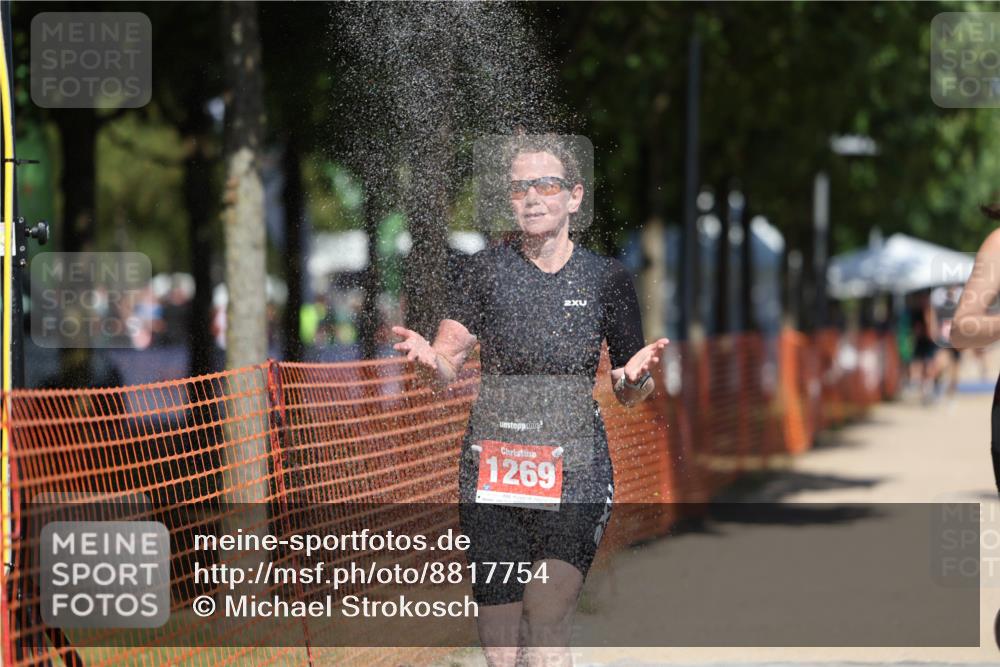 07.09.2025 - 19. Norderstedt Triathlon Michael Strokosch http://msf.ph/oto/8817754 07.09.2025 12:58:58 Laufen 224, 701, 1269 meine-sportfotos.de