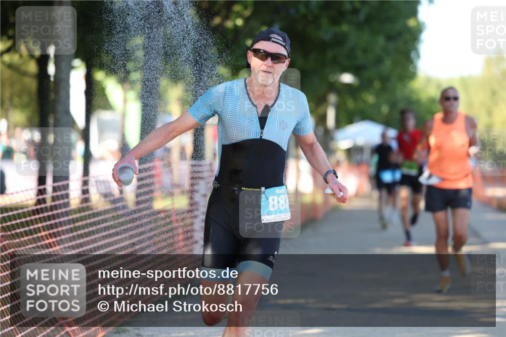 07.09.2025 - 19. Norderstedt Triathlon Michael Strokosch http://msf.ph/oto/8817756 07.09.2025 16:38:45 Laufen 432, 883, 929, 933, 1044, 1475, 1562, 1585 meine-sportfotos.de