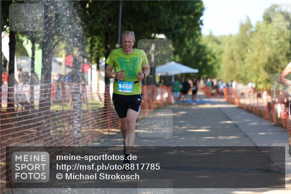 07.09.2025 - 19. Norderstedt Triathlon Michael Strokosch http://msf.ph/oto/8817785 07.09.2025 15:40:17 Laufen 463, 1466 meine-sportfotos.de